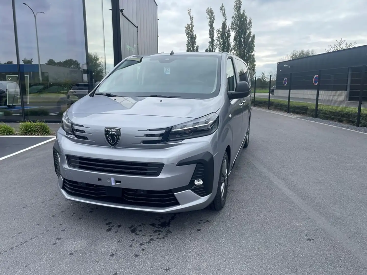 Peugeot Expert Dubbele Cabine 180PK *LEDER* *0KM* Серый - 2