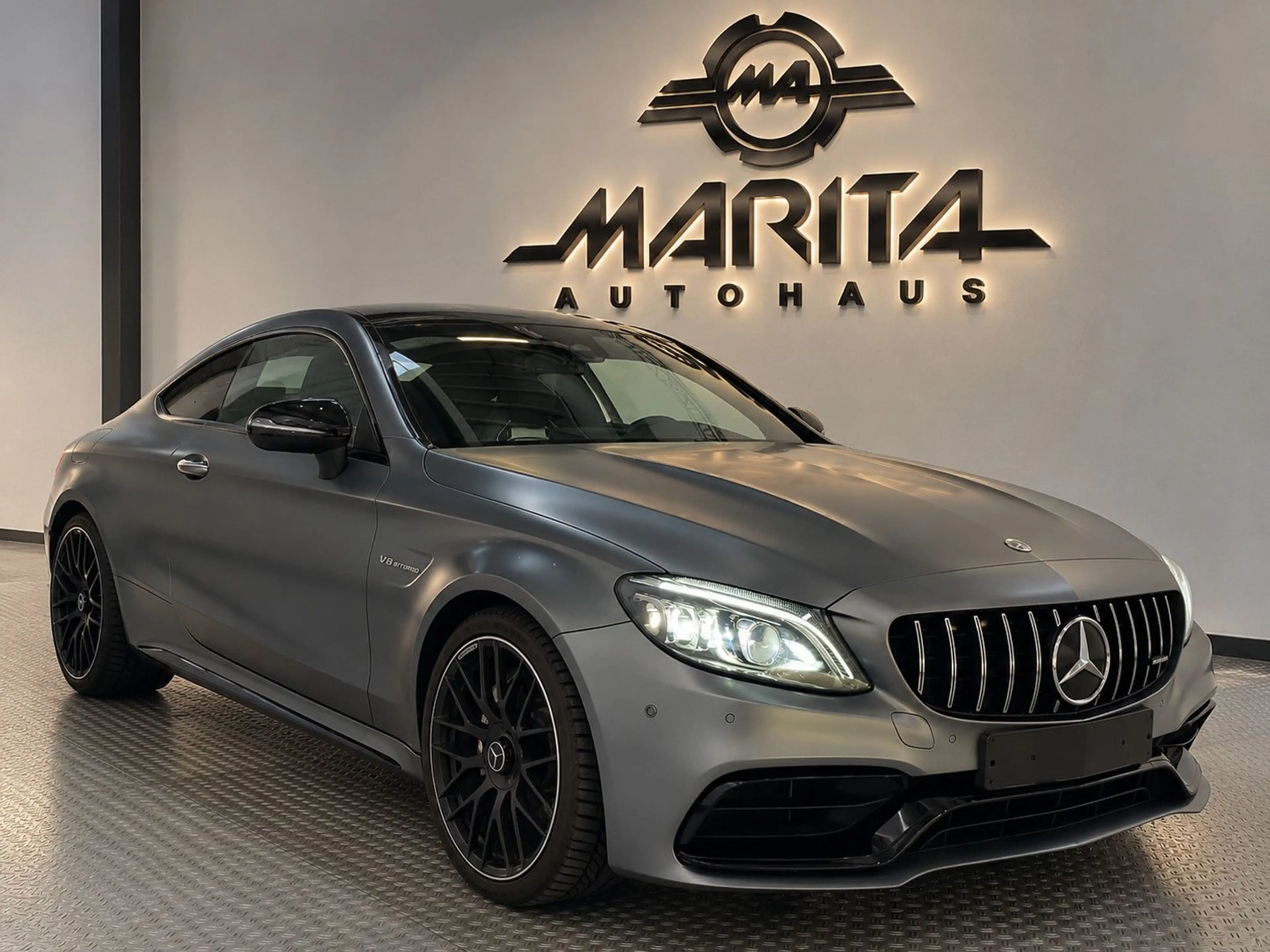 Mercedes-Benz C 63 AMG |PERF-SITZE+AGA|NIGHT|CARBON|PANO|BURM.|
