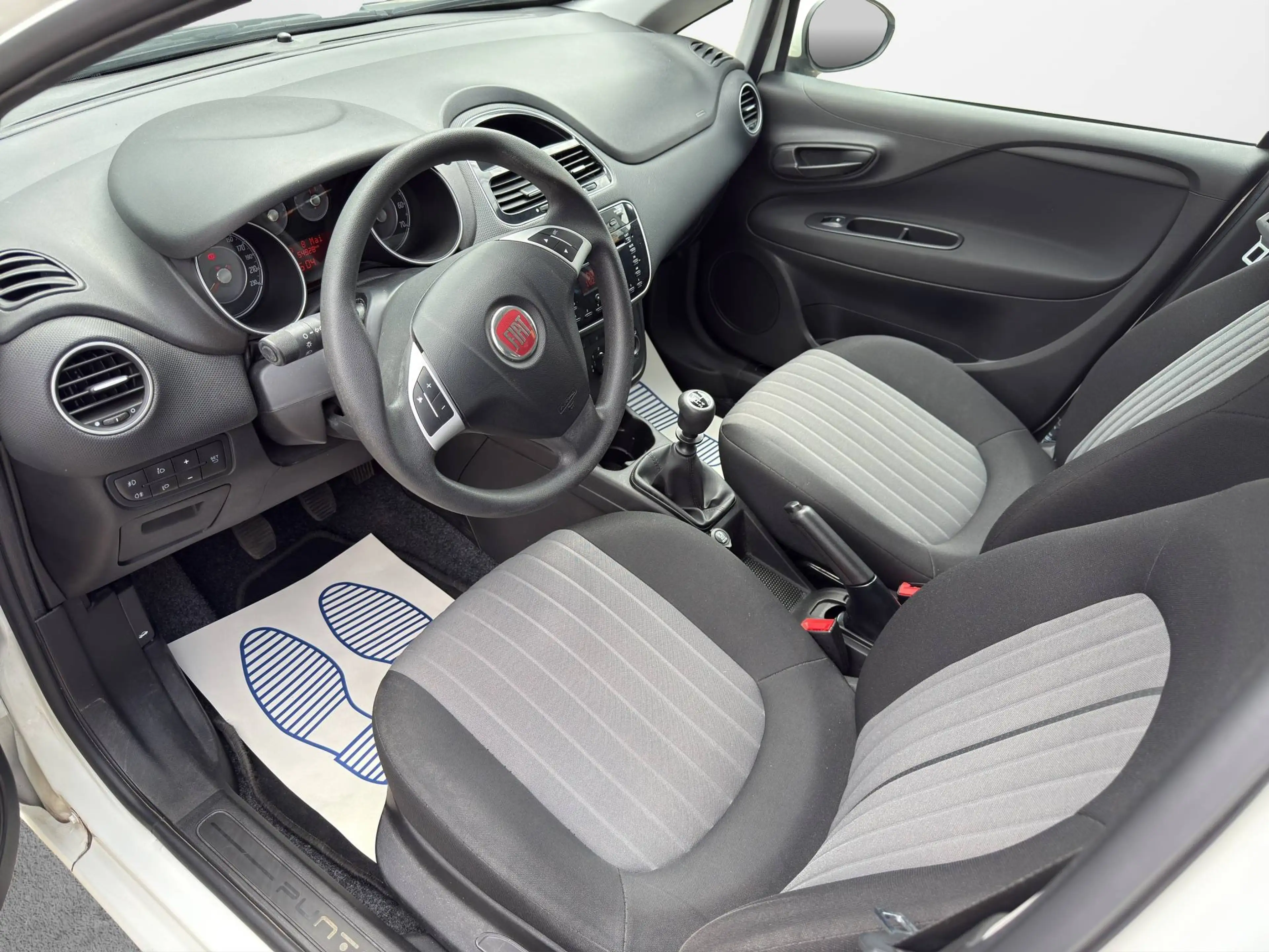 Fiat Punto Punto M. Y - EASY BZ 1.2 69 CV 5P — photo 13