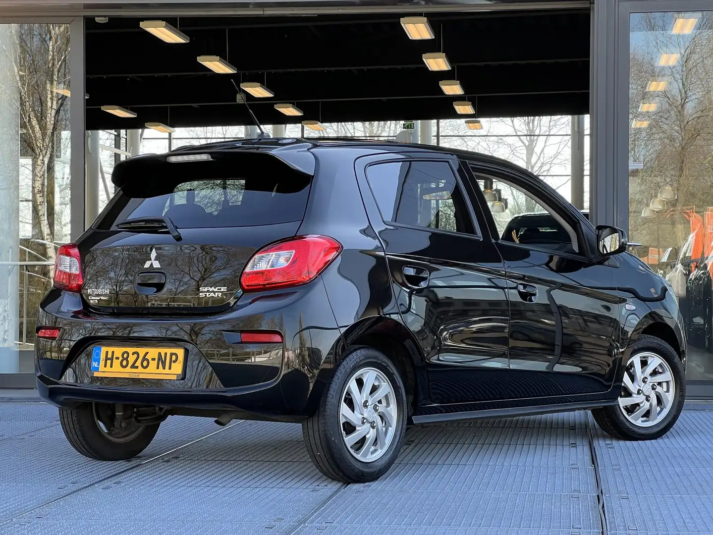 Mitsubishi Space Star 1.0 Active Automaat | Navigatie | Carplay | FABRIE Zwart - 2