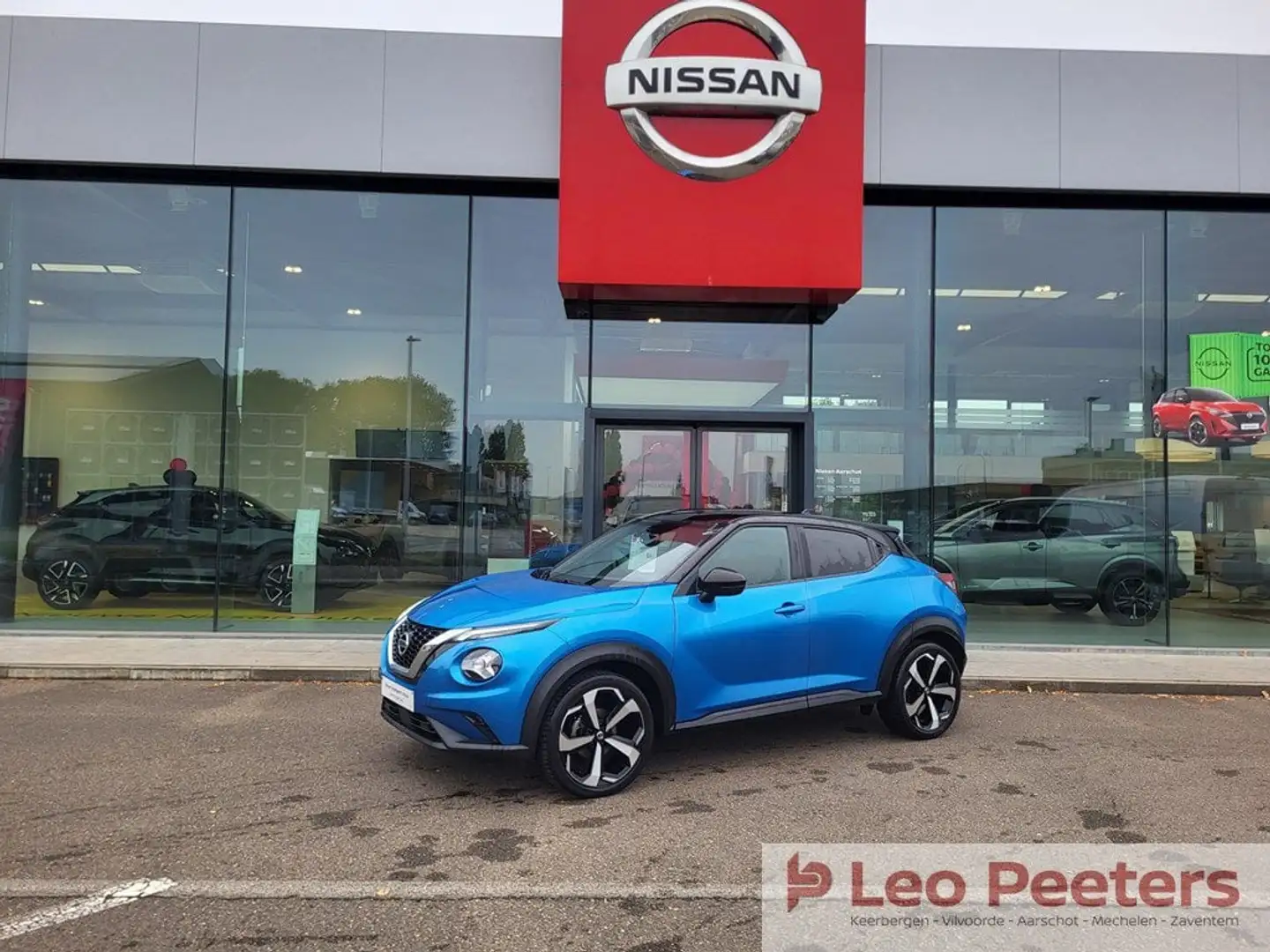Nissan Juke Tekna + Cold Pack Blau - 1