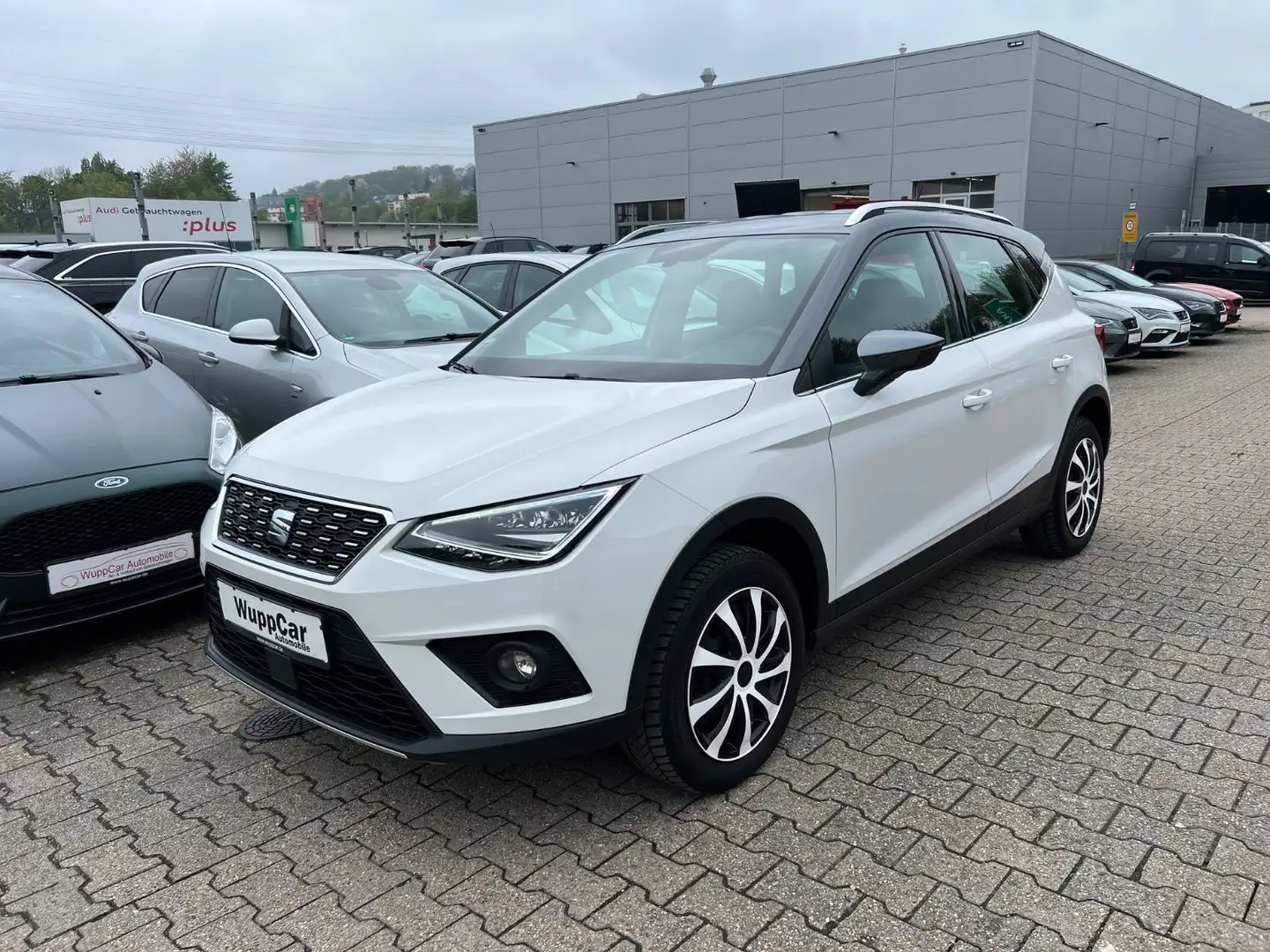 SEAT Arona Xcellence LED*NAVI*360°KAMERA*MFL*SHZ*TEMP White - 1