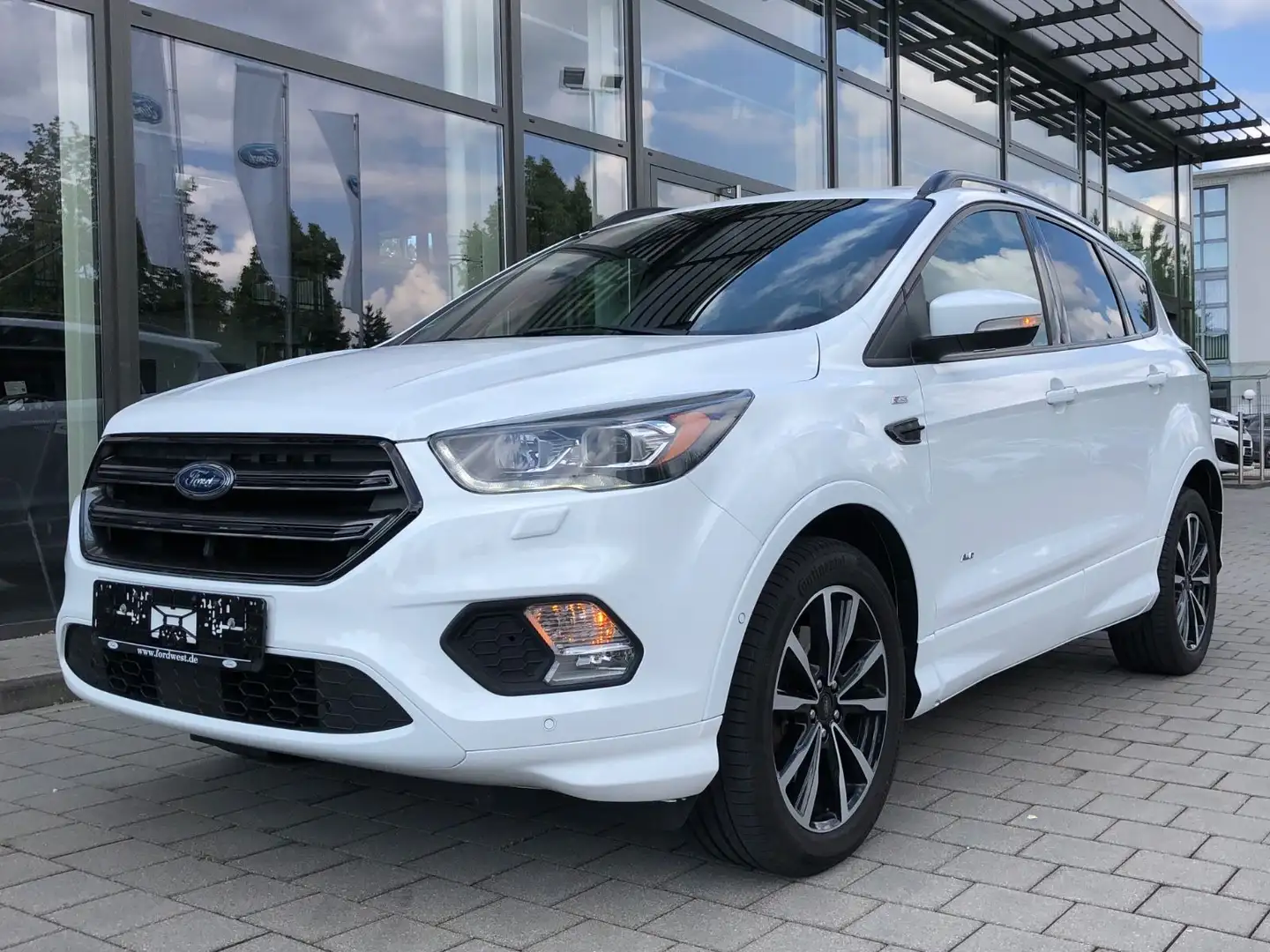 Ford Kuga 223 Kuga 2.0 TDCi 4x4 Automatik ST-Line Weiß - 2