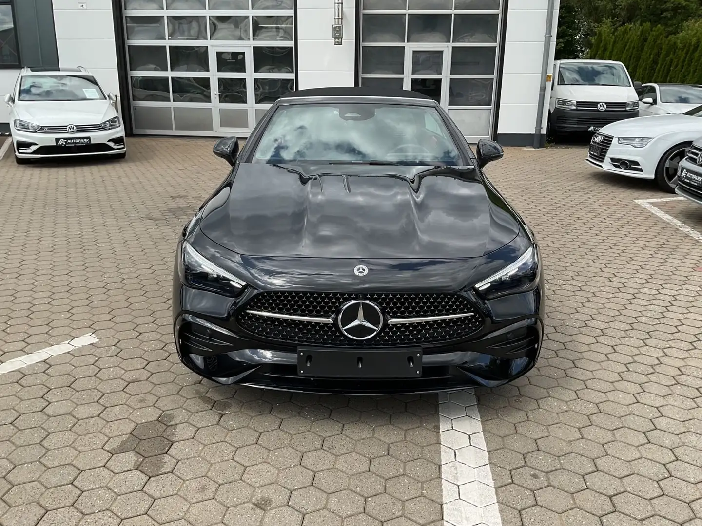 Mercedes-Benz CLE 300 4Matic AMG Line Premium Plus Schwarz - 2