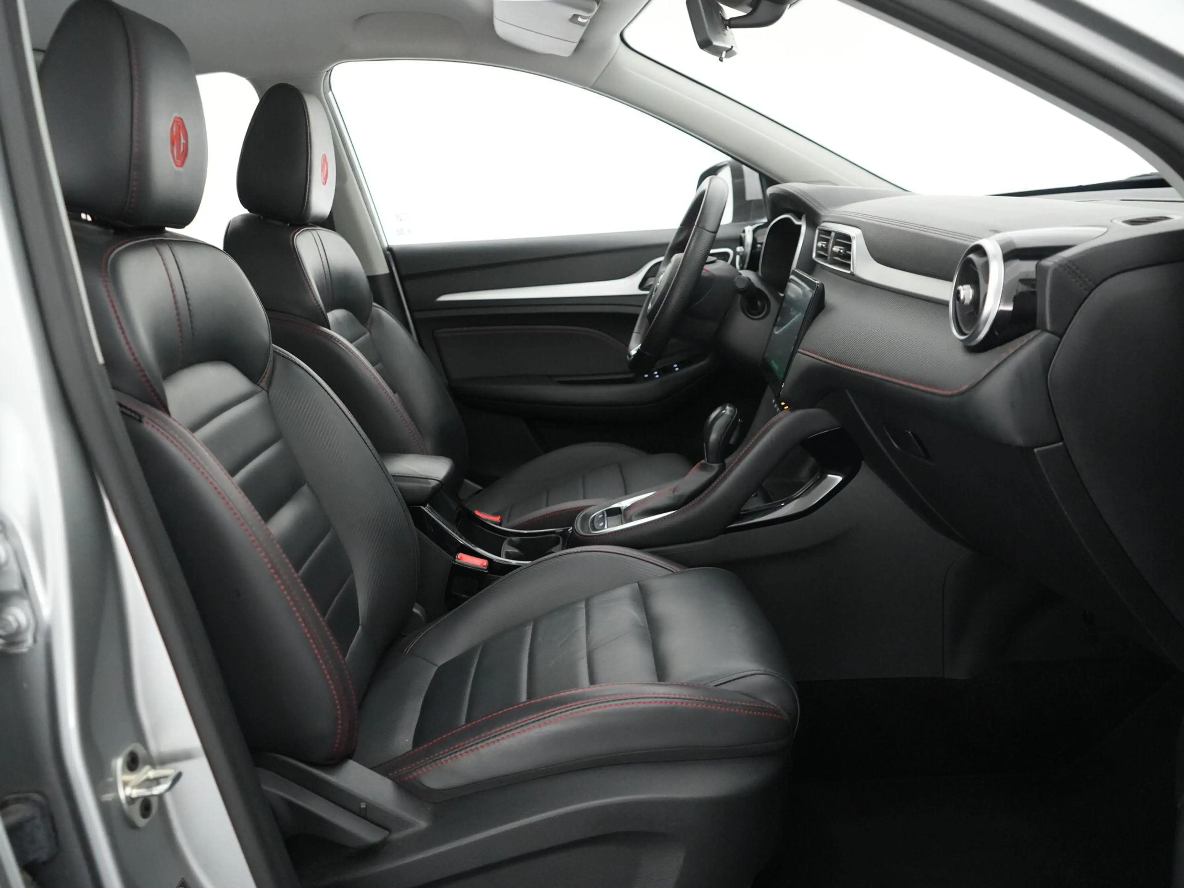 MG ZS ice Luxury vol leder interieur - zetel verwarming — photo 12