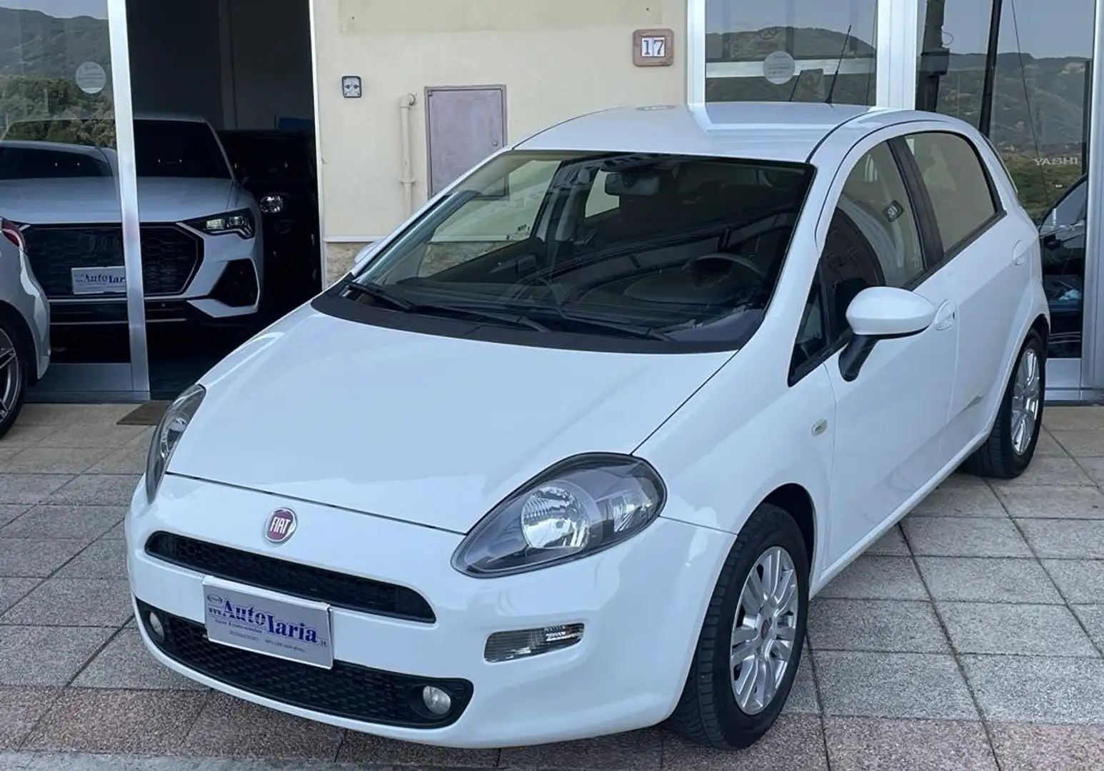 Fiat Punto 1.3 mjt II 16v 75cv Lounge 5p my13 Bianco - 1