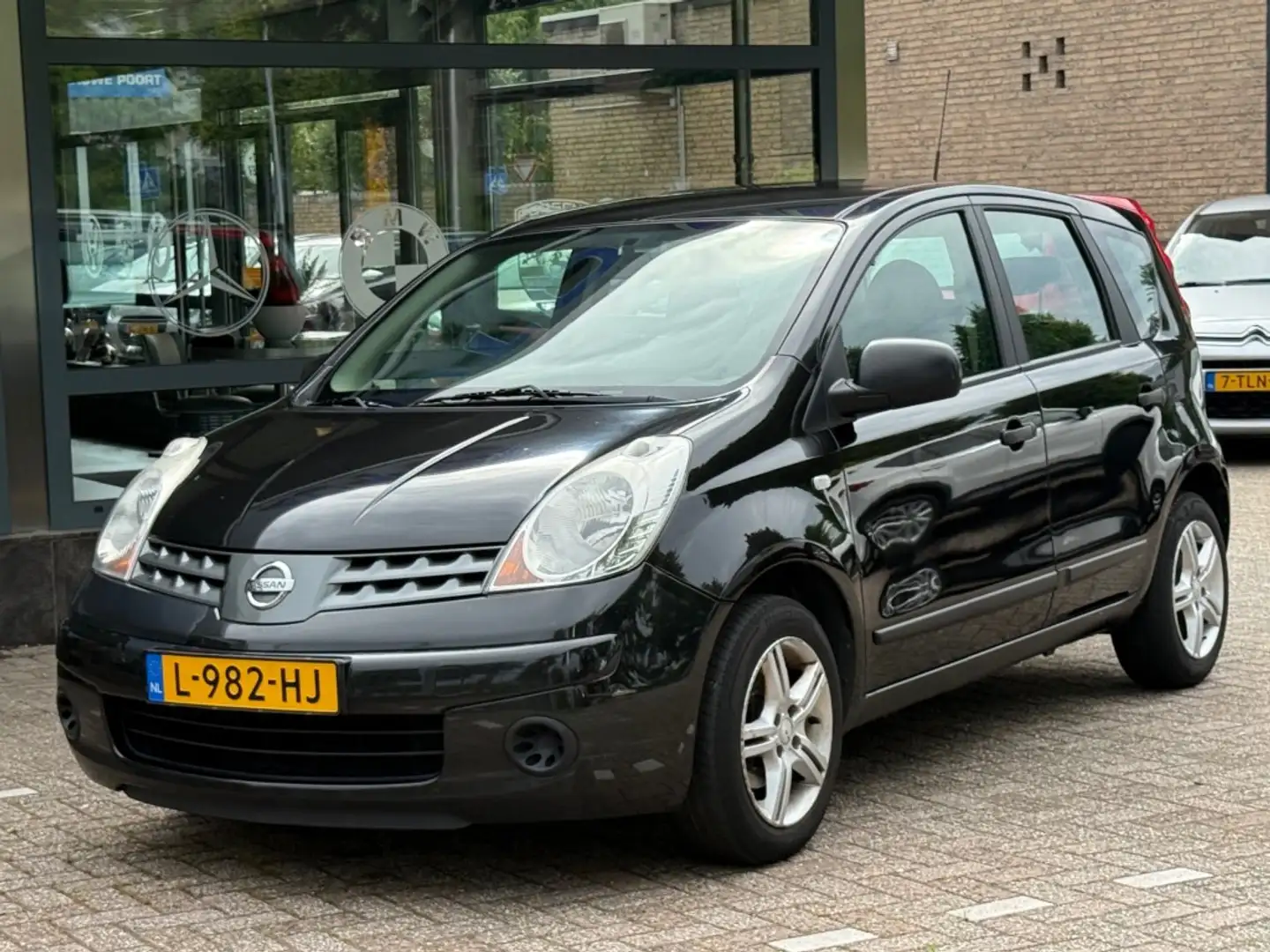 Nissan Note 1.4 Visia APK 06-06-2026 Zwart - 2
