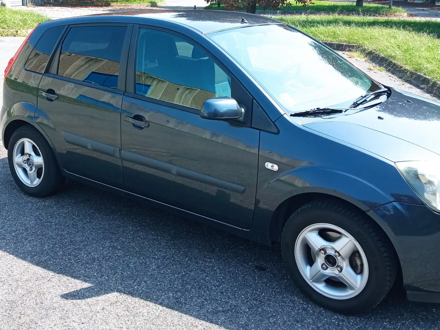 Ford Fiesta Fiesta 5p 1.2 Ghia - 2