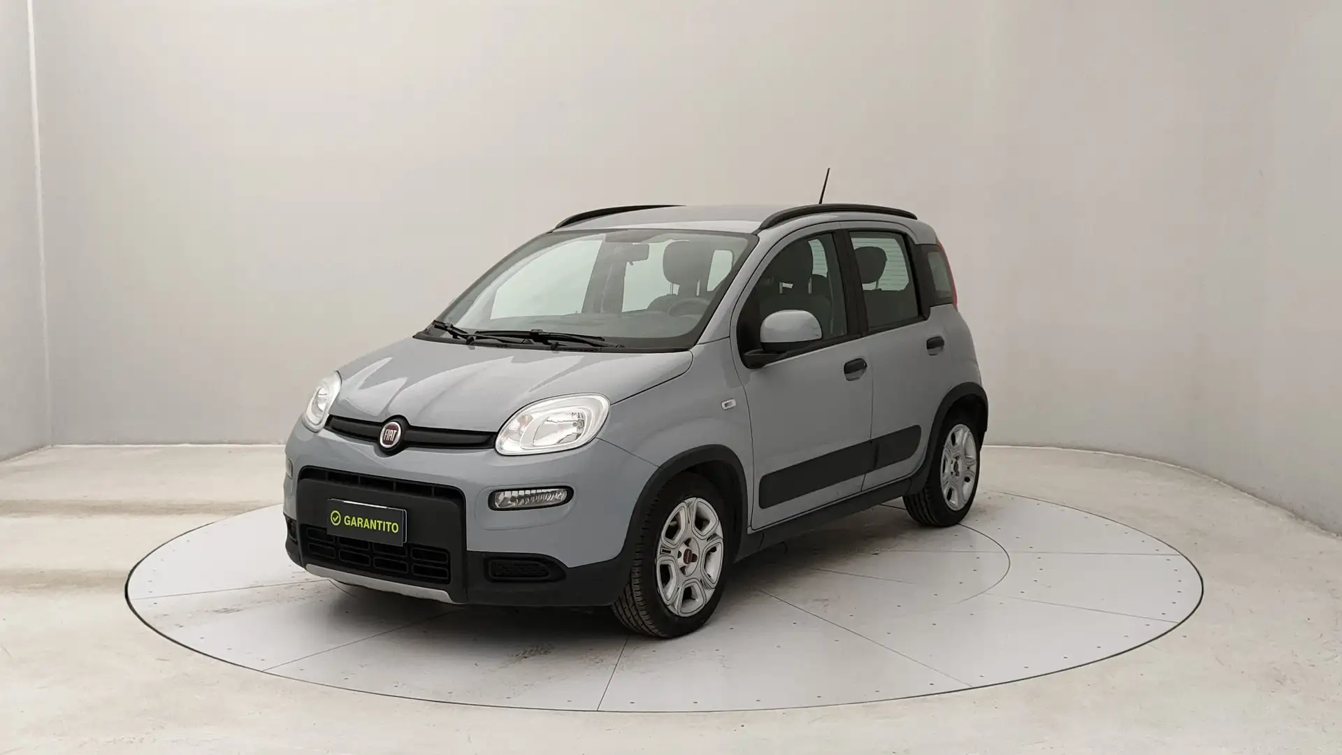 Fiat New Panda 1.0 FireFly Hybrid City Life Grau - 1