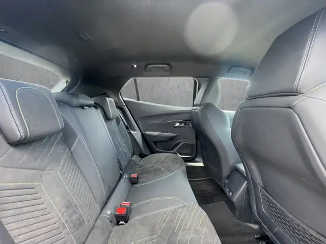 Peugeot 2008 view 14