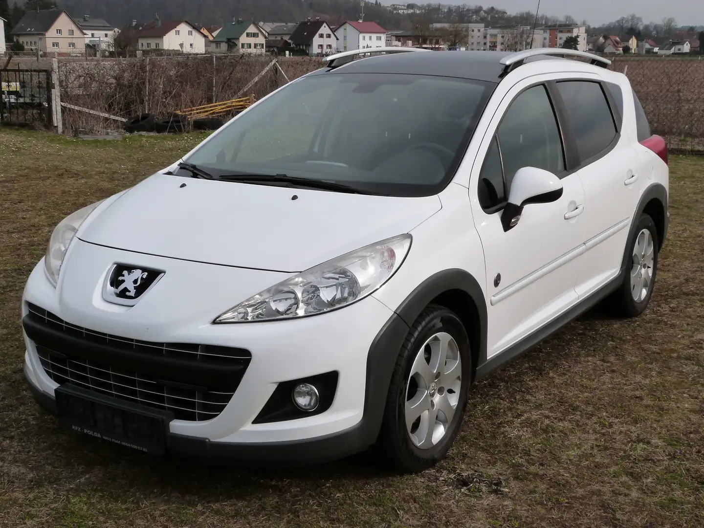 Peugeot 207 207 OUT-DOOR  HDI 115 Weiß - 1