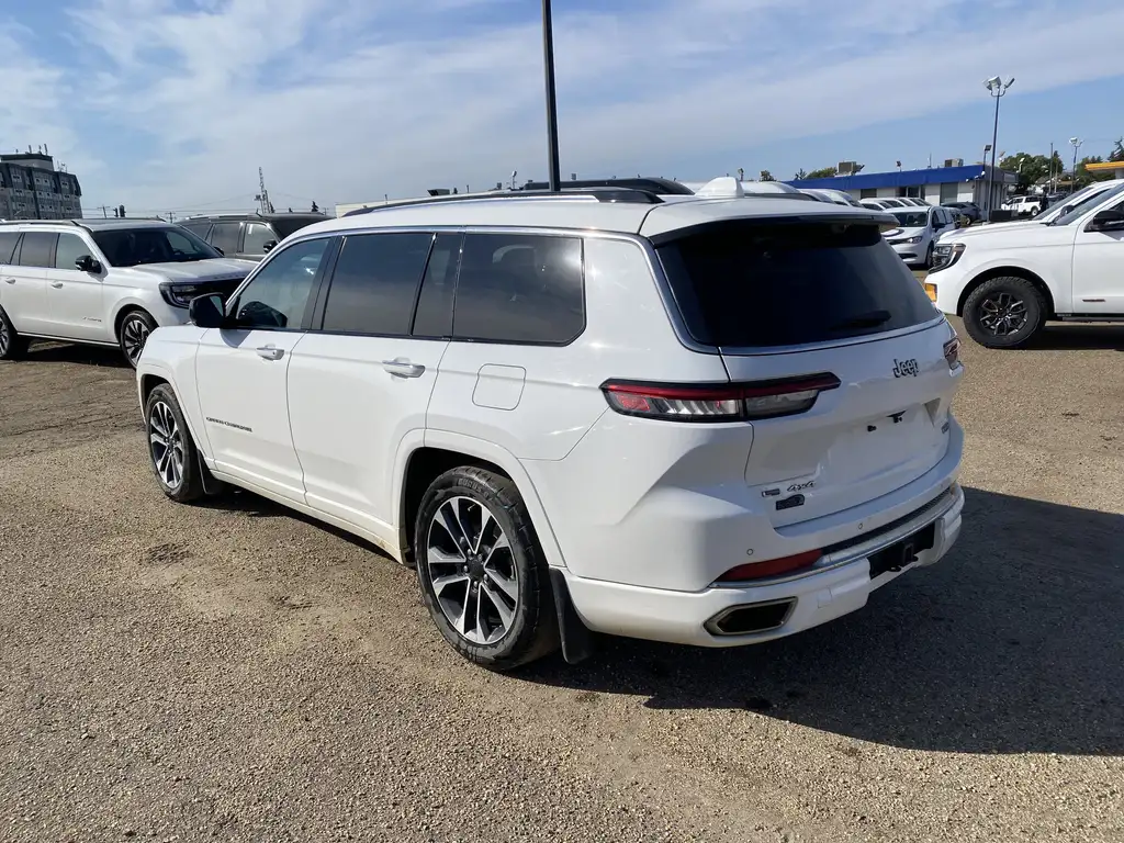 2022 Jeep Grand Cherokee L Overland — photo 6