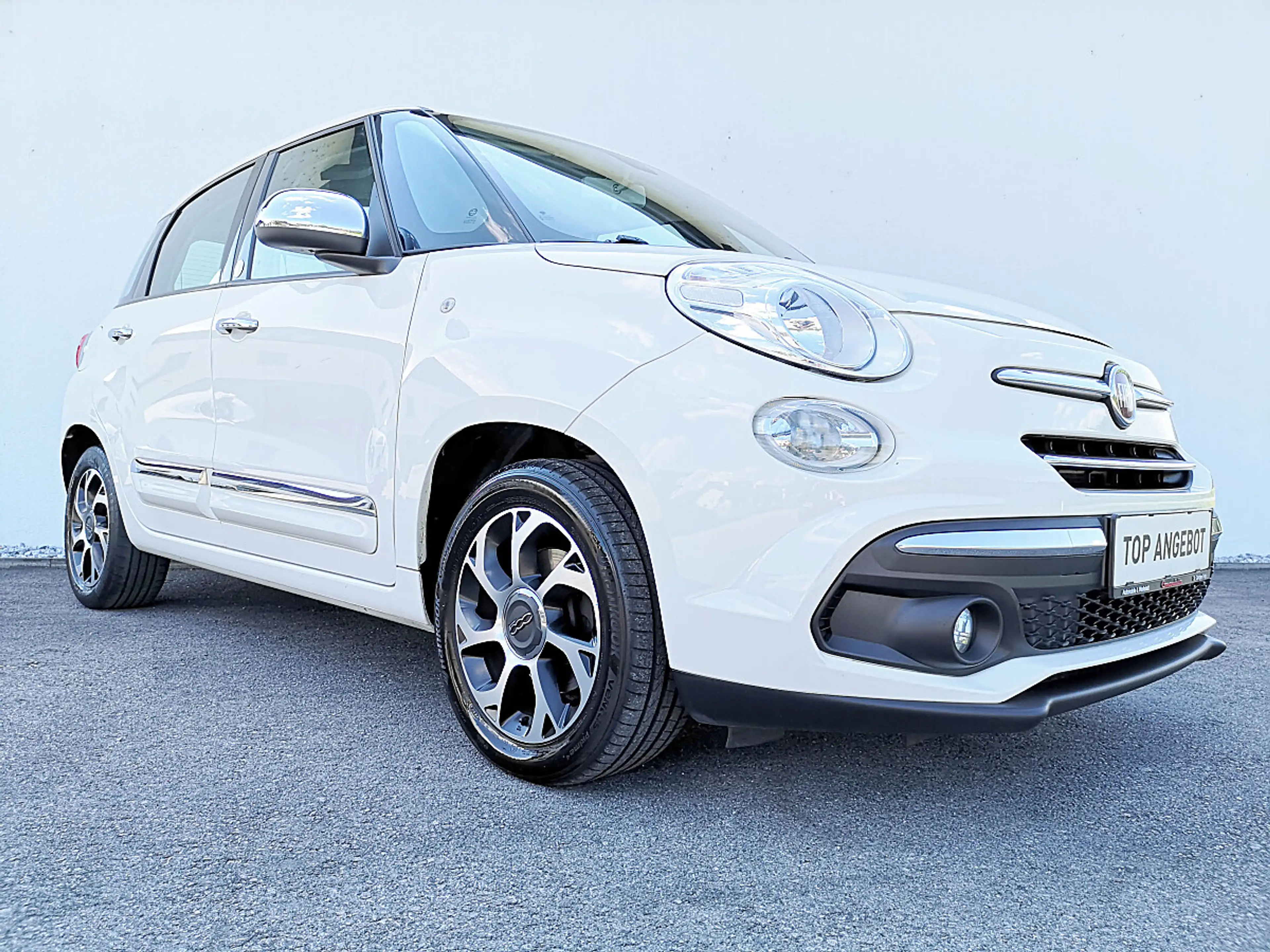 Fiat 500L 1,4 95 Mirror "NAVI" — photo 5