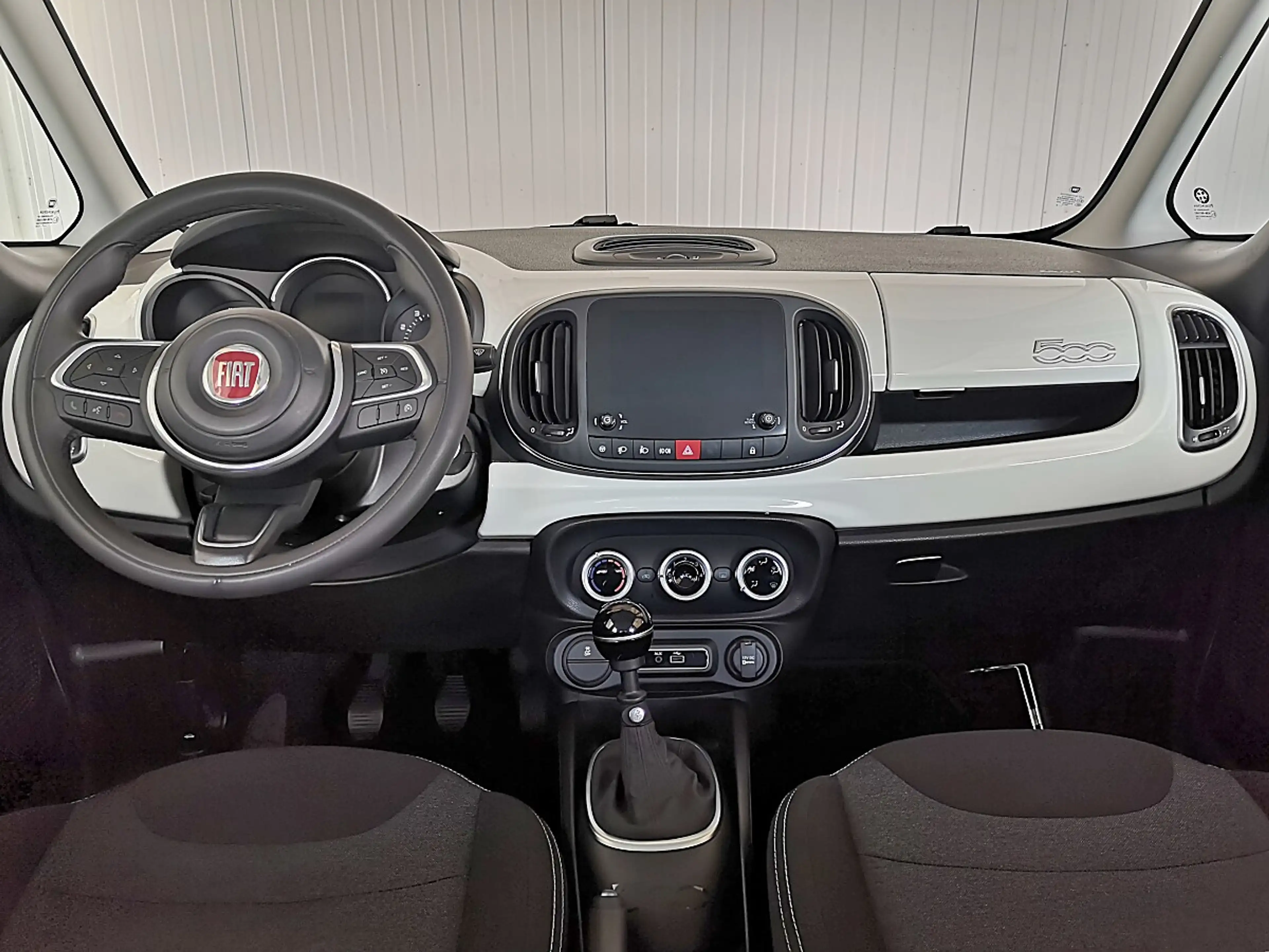 Fiat 500L 1,4 95 Mirror "NAVI" — photo 12