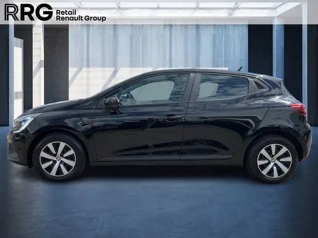 Renault Clio view 2
