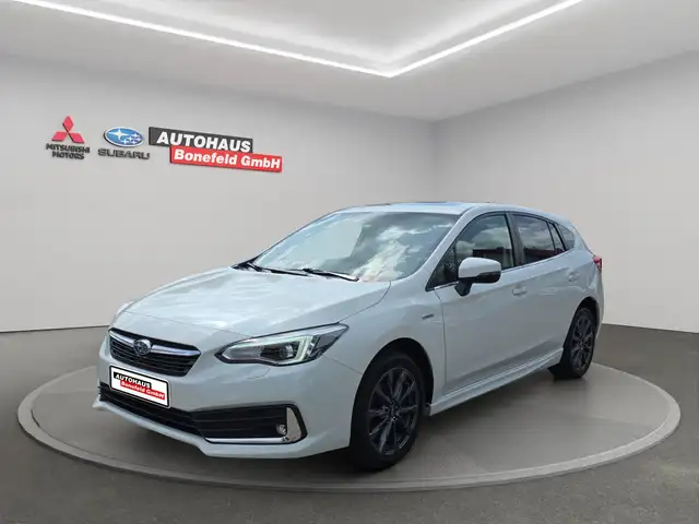 Subaru Impreza 2,0 E-Boxer Platinum AWD LED Navi ACC