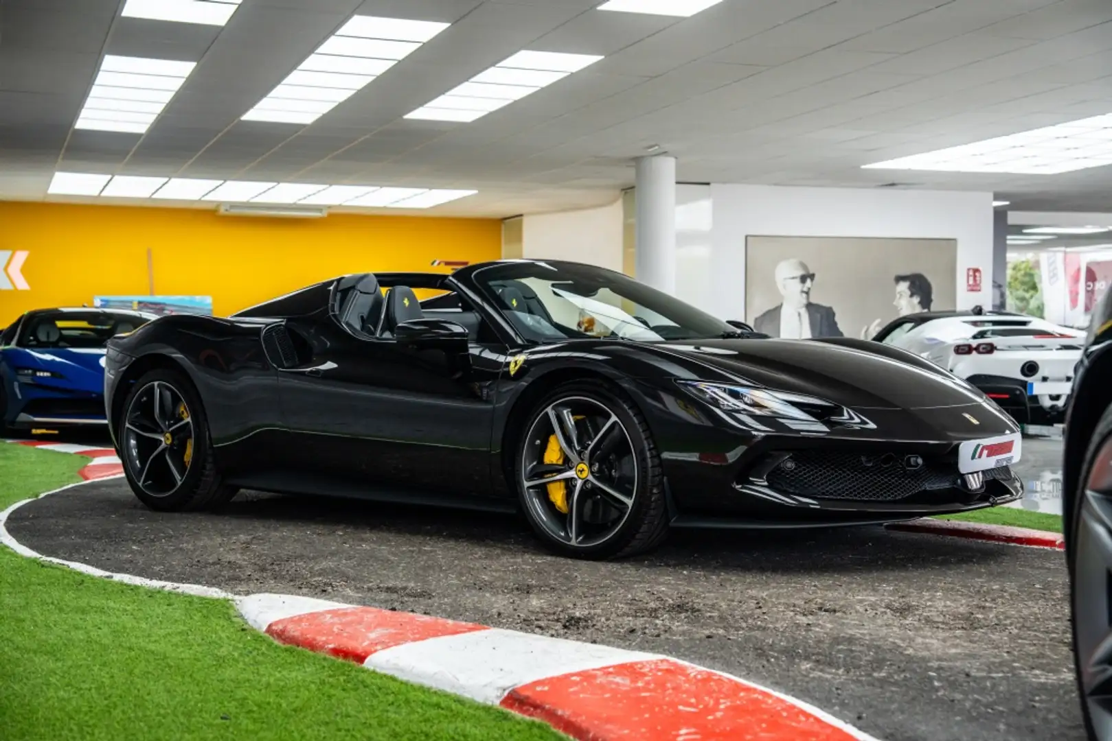Ferrari 296 GTS Negro - 2