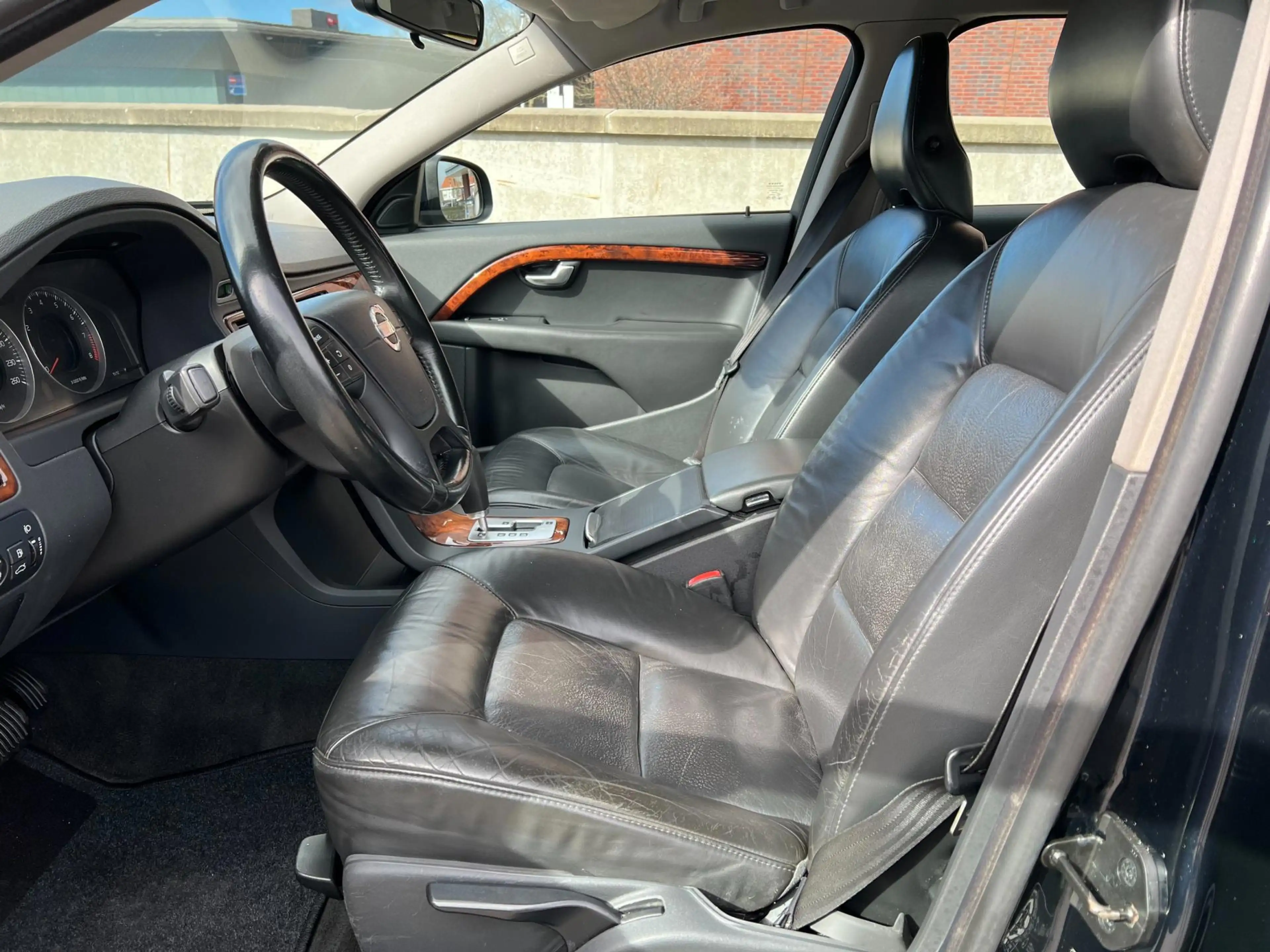 Volvo V70 2.5T Momentum AUT /Airco/Cruise/LMV/Elek. Pakket — photo 13