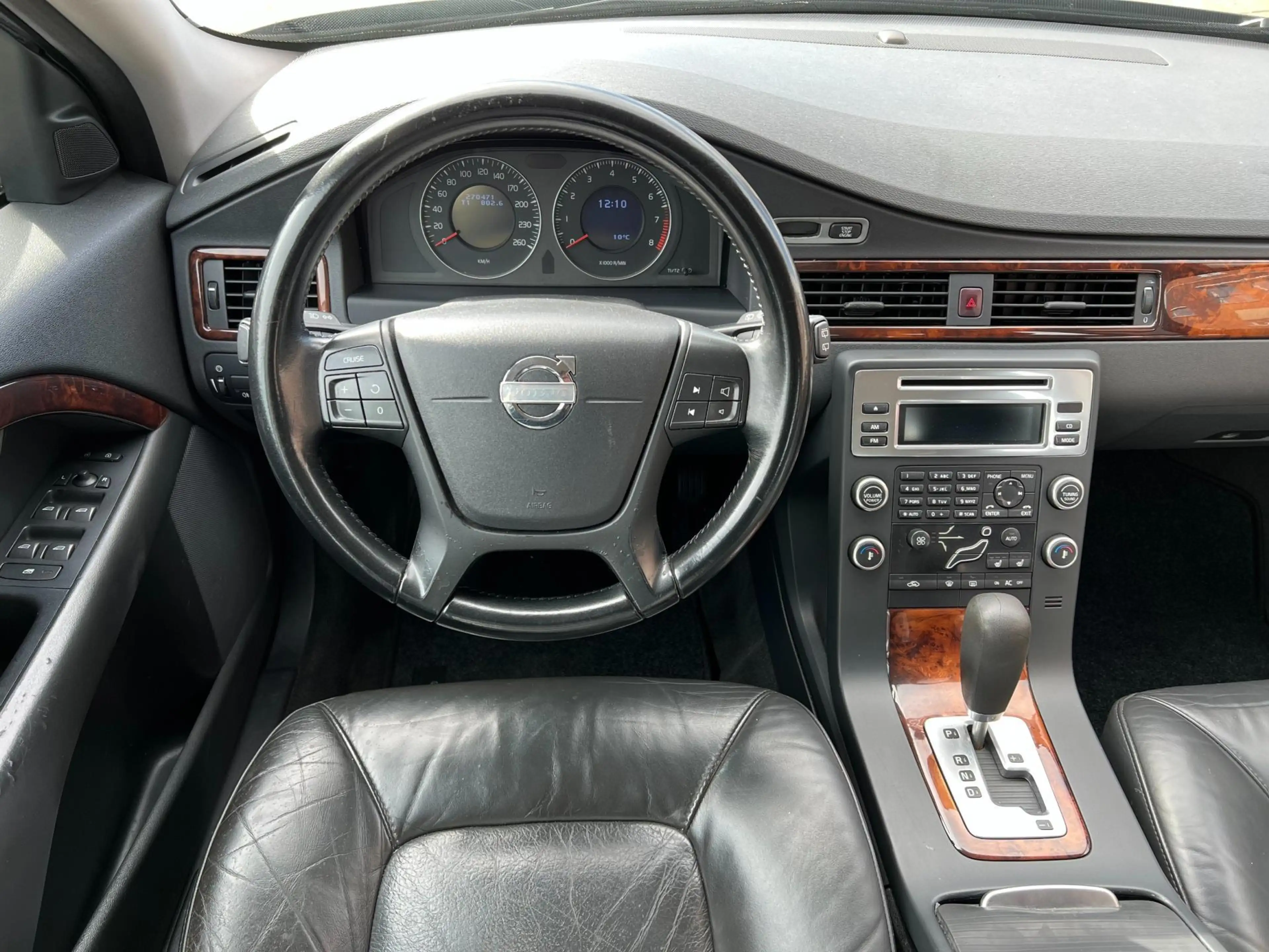 Volvo V70 2.5T Momentum AUT /Airco/Cruise/LMV/Elek. Pakket — photo 15