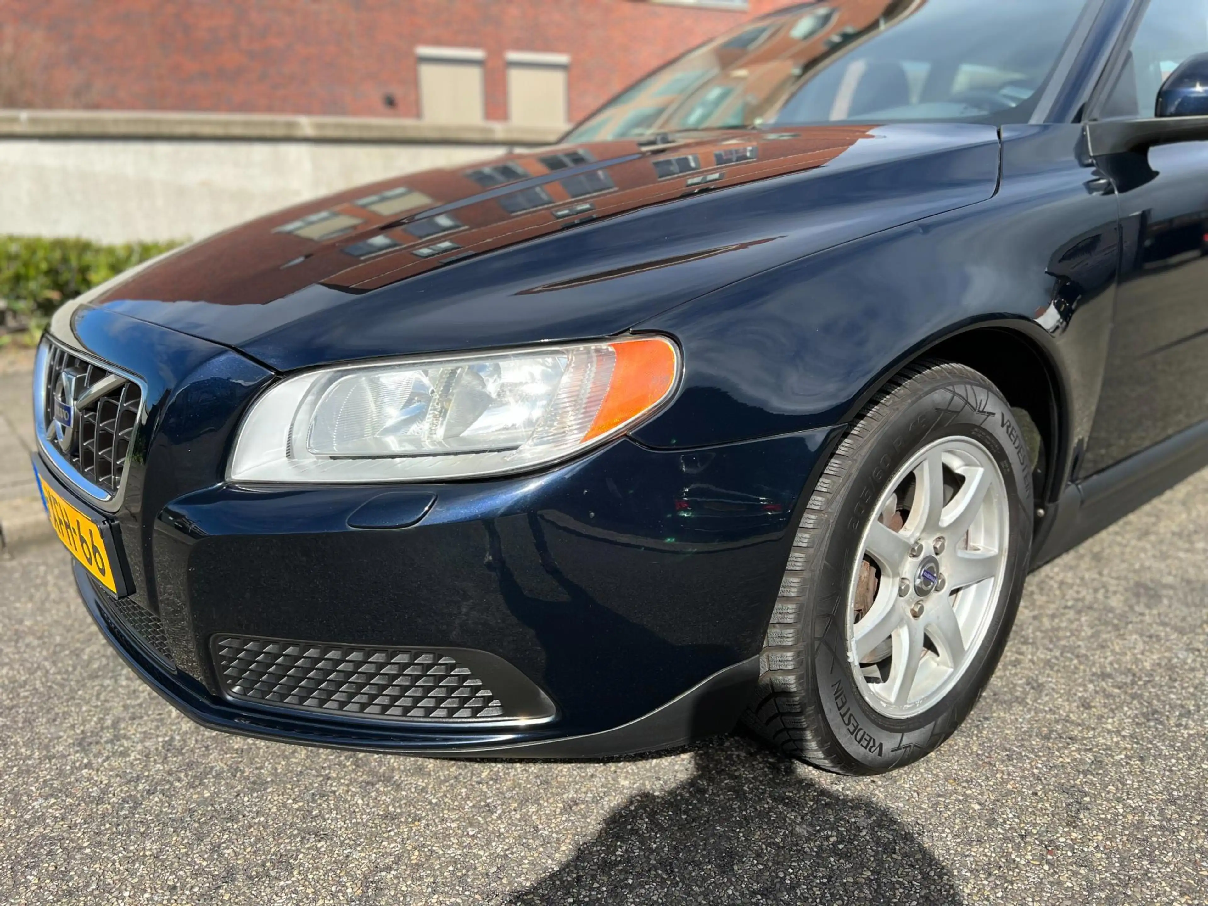 Volvo V70 2.5T Momentum AUT /Airco/Cruise/LMV/Elek. Pakket — photo 9