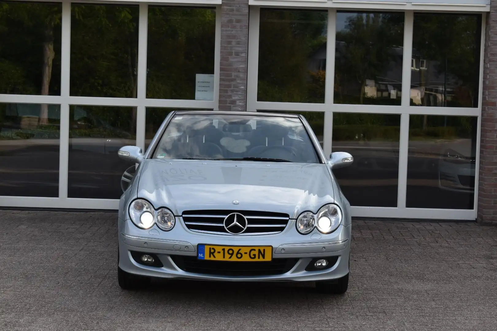 Mercedes-Benz CLK 280 Cabrio Elegance|Vol opties|Dealer onderhoud| 1e ei Grijs - 2