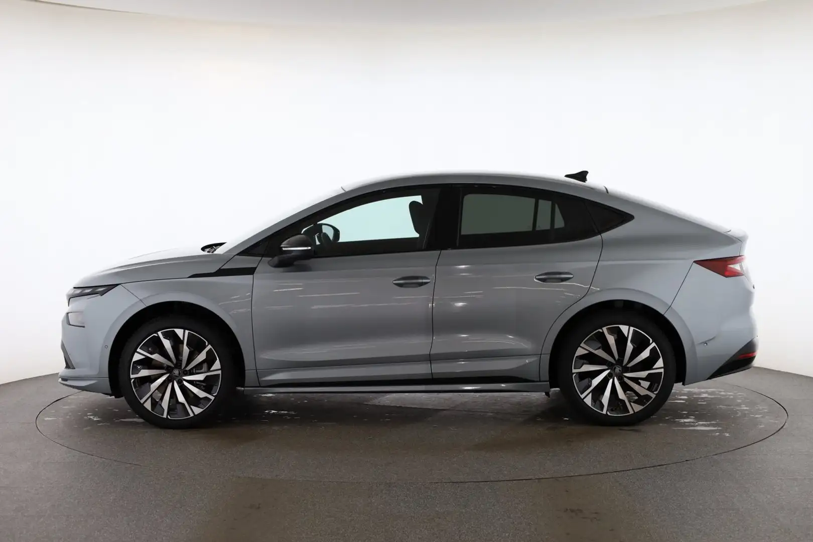 Skoda Enyaq Coupé Sportline 85x Silber - 2