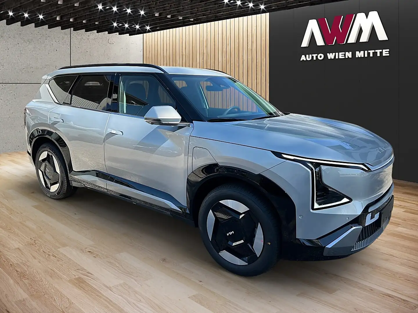 Kia EV5 265 AWD 81,4kWh Earth Plus| AUT WIEN MITTE Silber - 1