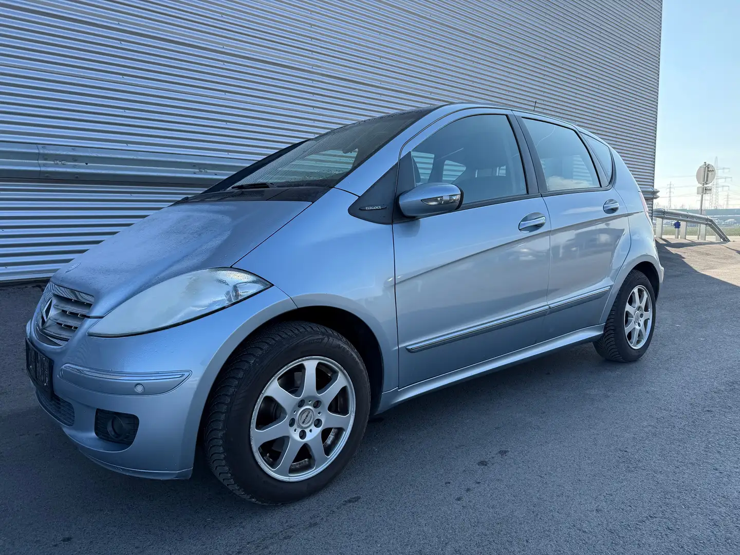 Mercedes-Benz A 150 Elegance ID:4 Blau - 2