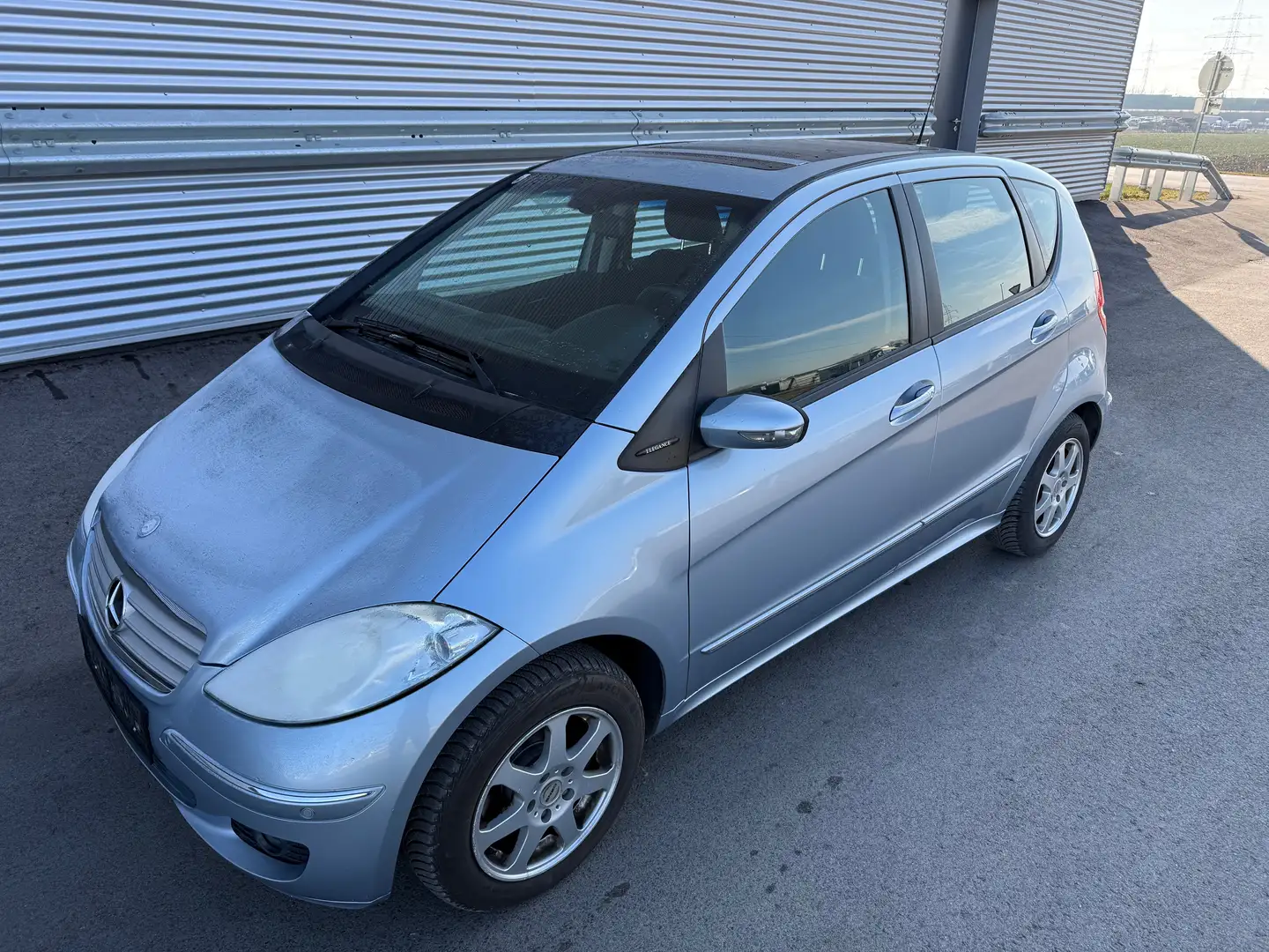 Mercedes-Benz A 150 Elegance ID:4 Blau - 1