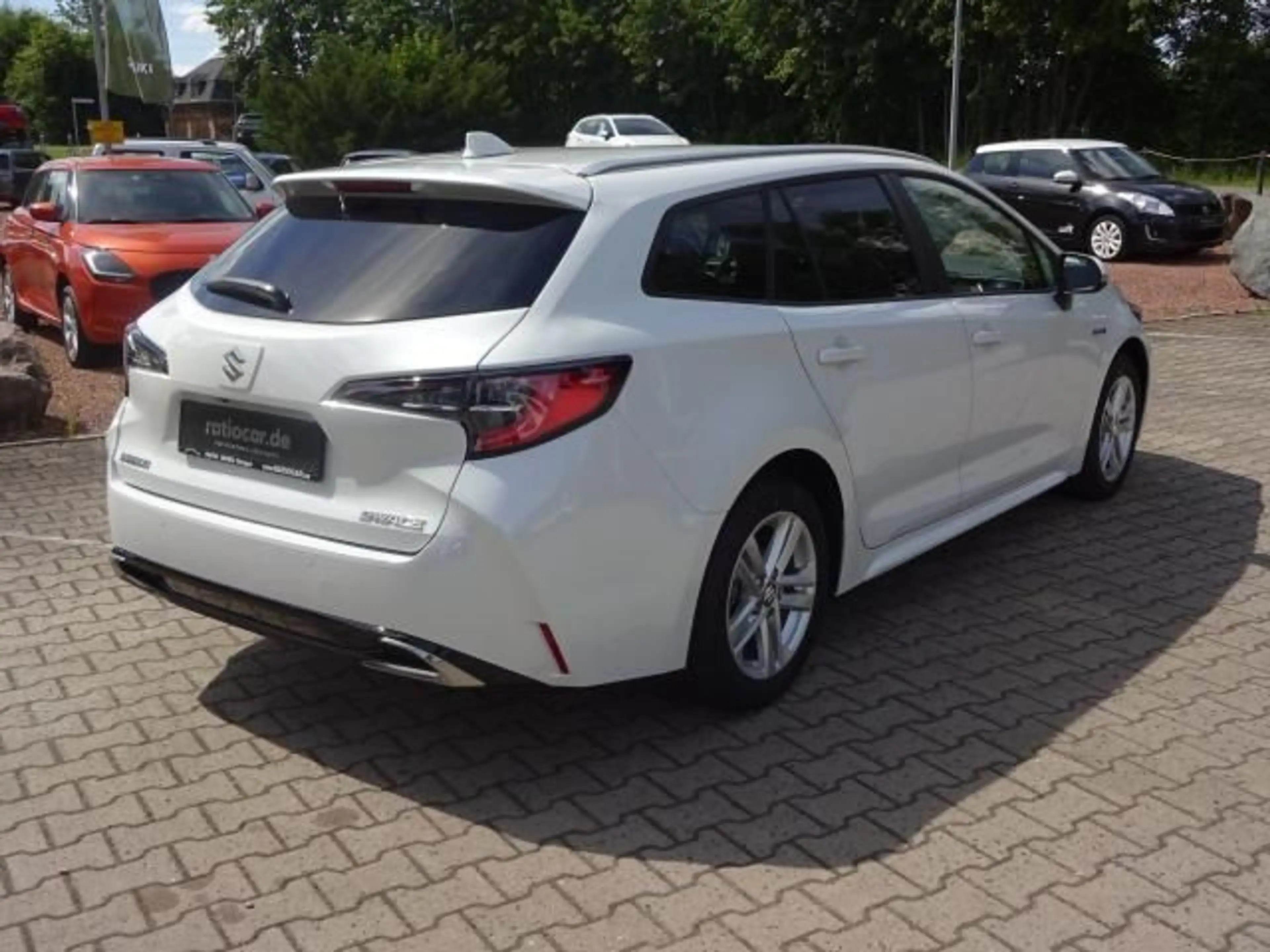 Suzuki Swace SWACE 1.8 CVT COMFORT+ NAVI EINPARKHILFE SITZH. — photo 5
