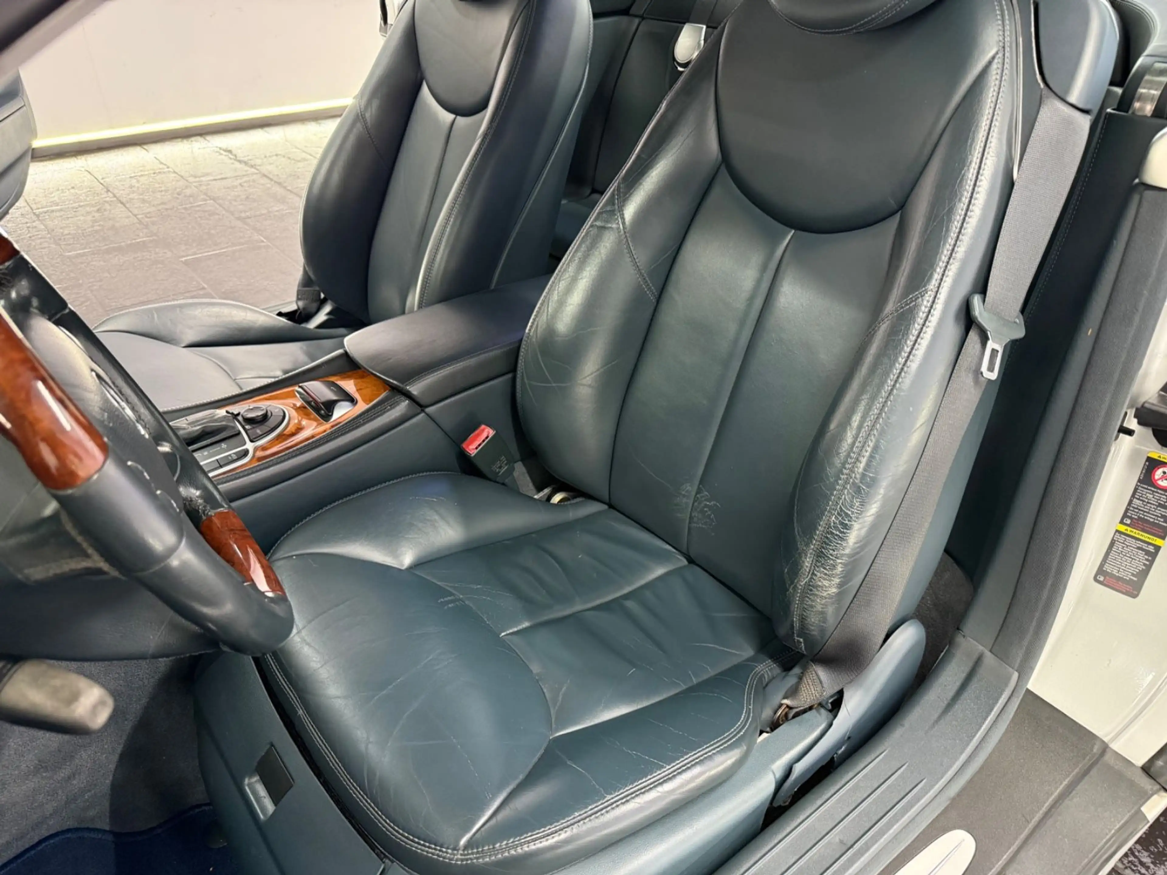 Mercedes-Benz SL 500 TEMPO MEMORY AMG-ALU 2xPDC BIXENON LEDER — photo 9