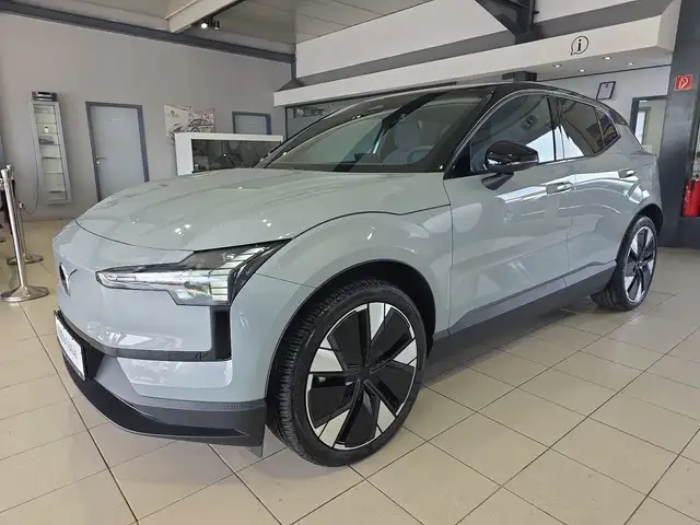 Volvo EX30 Plus AWD Performance Pilot Assist BLIS 20"
