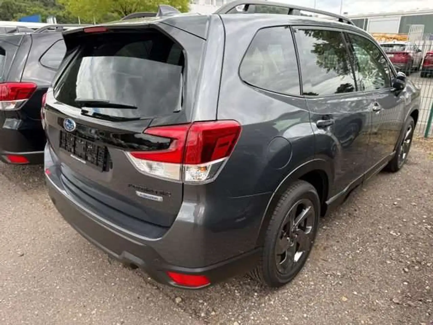 Subaru Forester Forester 2.0ie PLATINUM=PREMIUM+*Edition Black* Grijs - 2