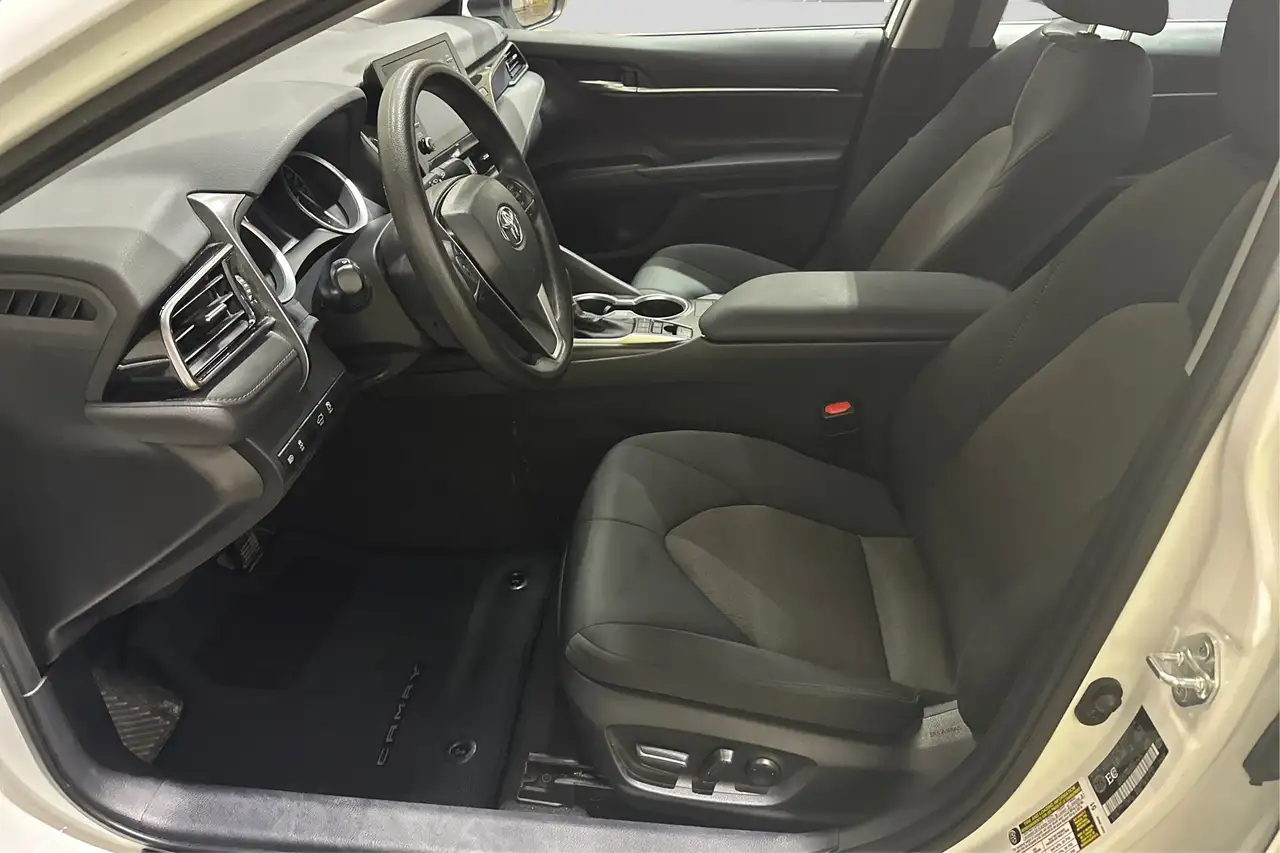 Toyota Camry снимка Toyota Camry