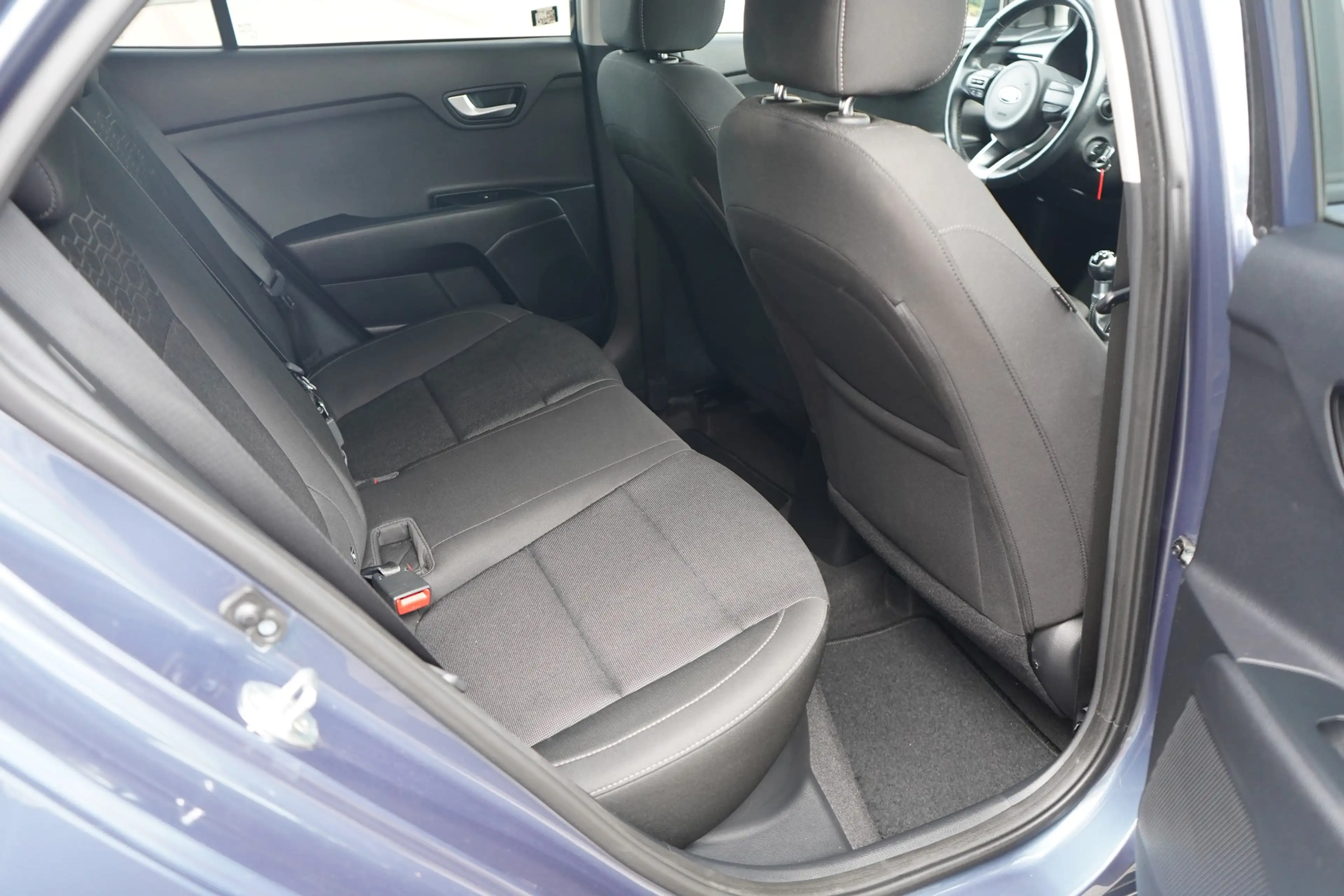 Kia Rio 1.2 Dream Team — photo 10