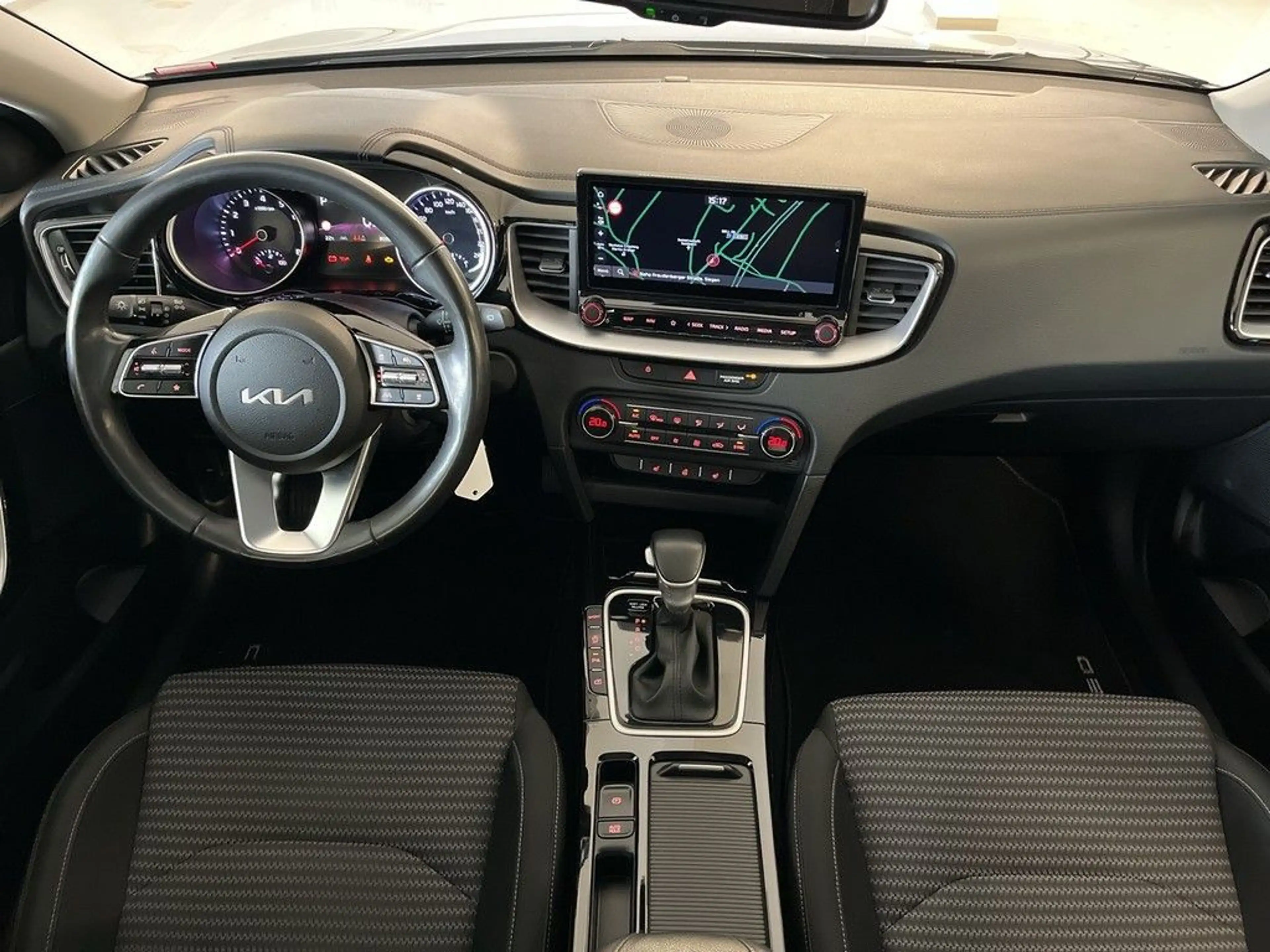 Kia Ceed SW / cee'd SW Ceed Sportswagon 1.5 T-GDI Spirit LED SHZ PDC Rü — photo 17