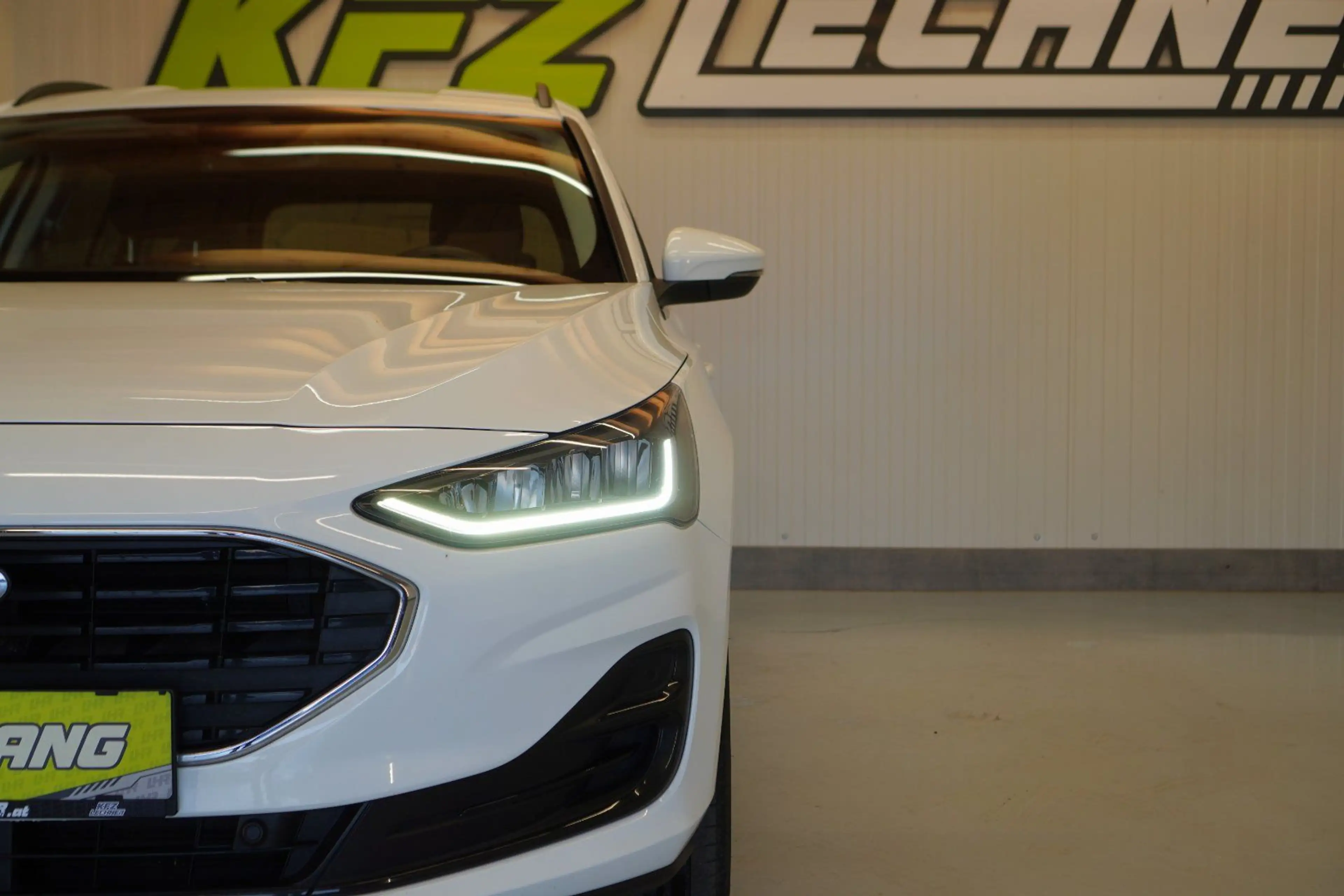 Ford Focus Turnier 1.5 EcoBl. "SITZH*NAVI*LED*DAB" — photo 10