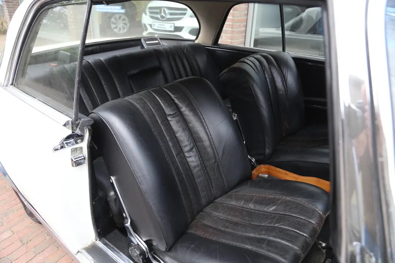 Mercedes-Benz 220 W111 220SE COUPE, foto 9