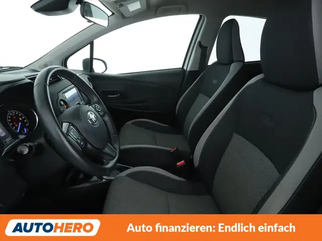 Toyota Yaris view 10