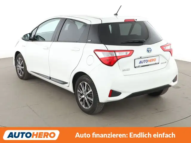 Toyota Yaris view 4