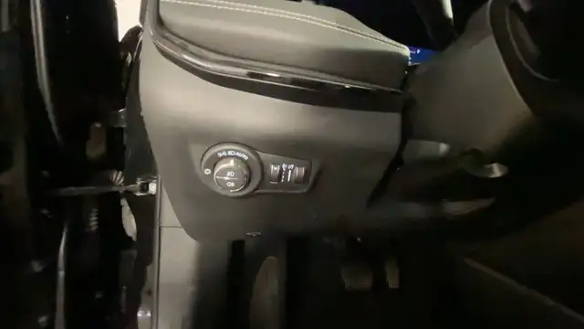 Jeep Compass view 13
