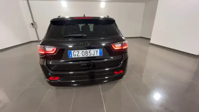 Jeep Compass view 5