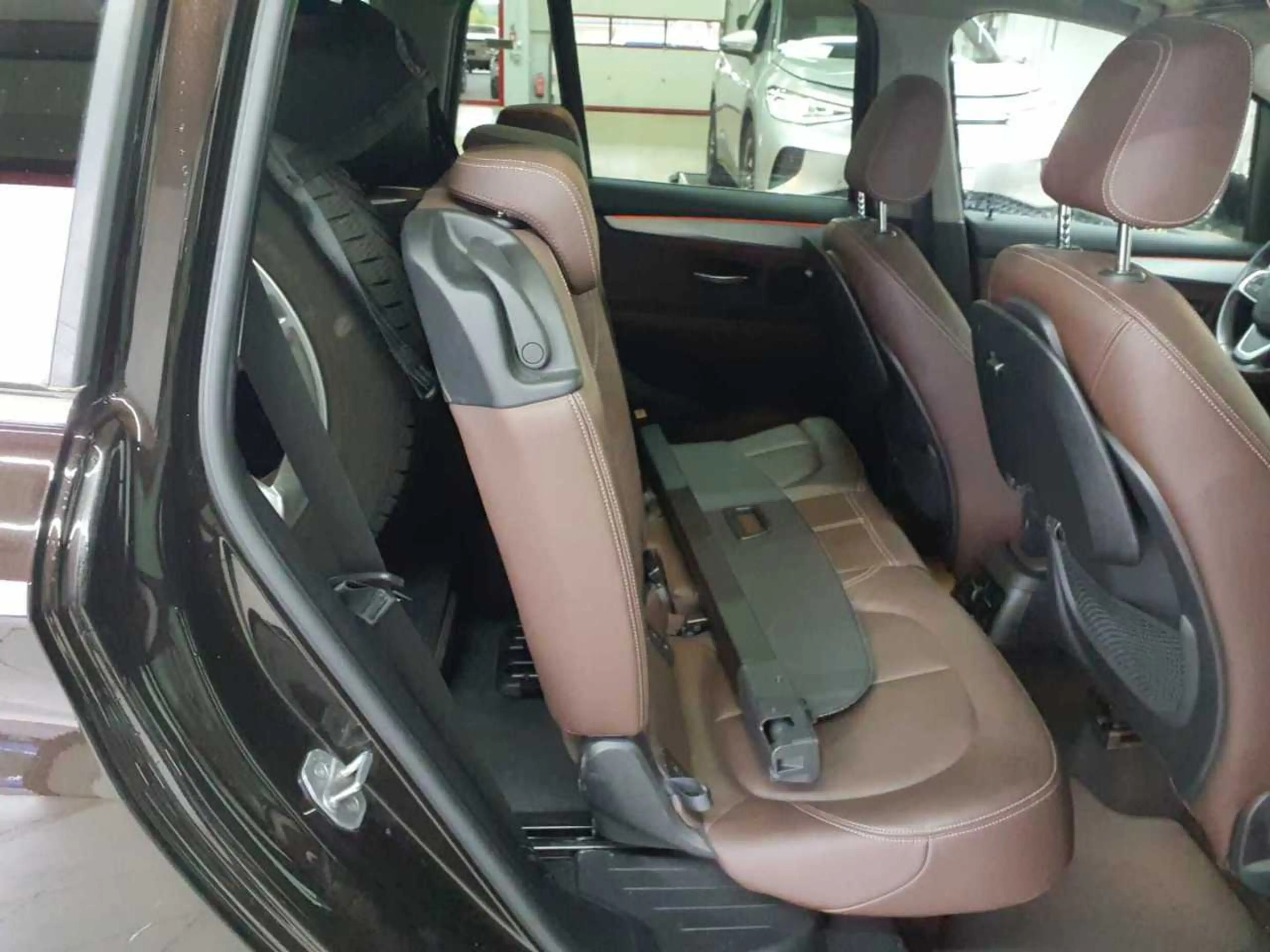 BMW 220 220d Gran Tourer Aut. Luxury Navi AHK Pano — photo 14