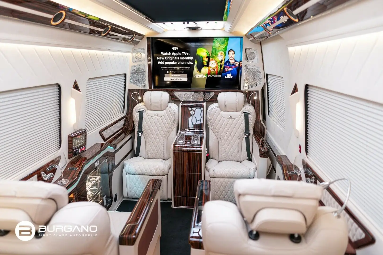 Mercedes-Benz Sprinter 519 NEW Luxury VIP Edition TV *FIRST CLASS* 319 Zwart - 1