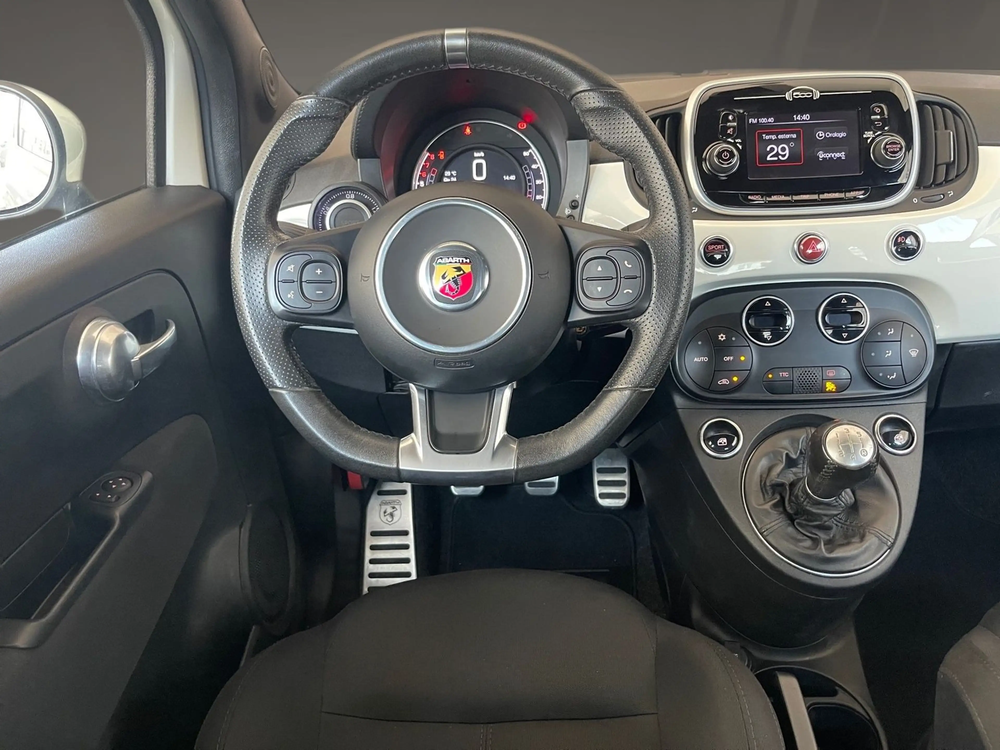 Abarth 595 145 PS TFT PDC Klimaautomatik — photo 10