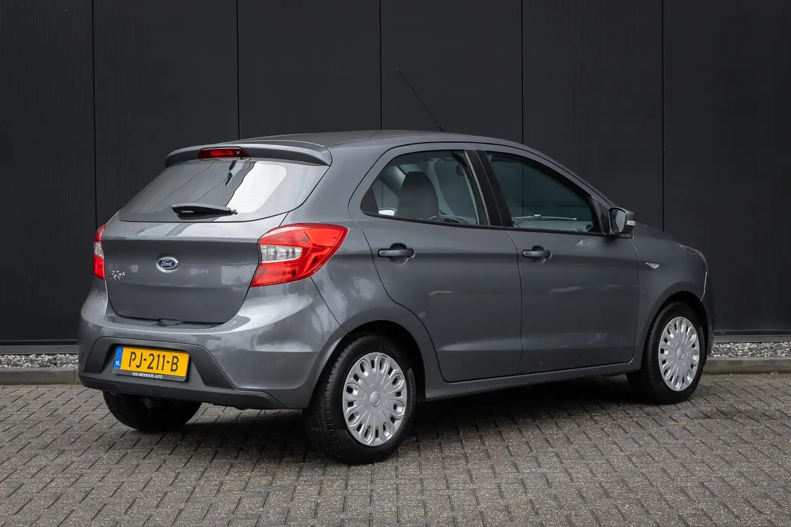 Ford Ka/Ka+ 1.2 Trend Ultimate |1e eigenaar | 100% Broekhuis o Grau - 2