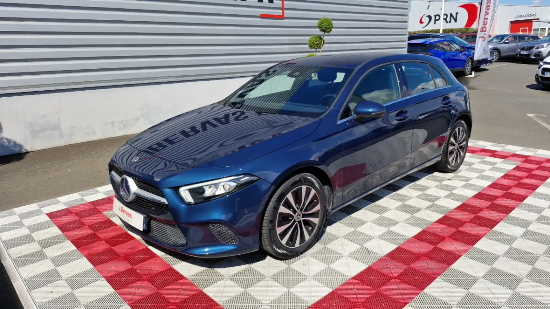Mercedes-Benz A 250 250 E 8G-DCT STYLE LINE Bleu - 2