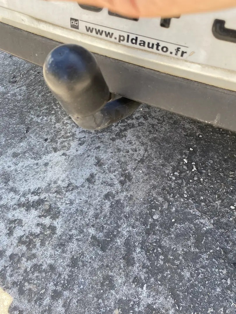 SEAT Ibiza 1.4i  80ch avec attelage - 2