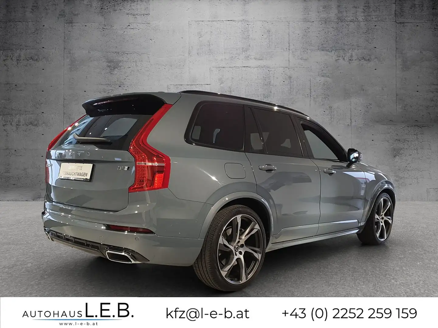 Volvo XC90 B5 AWD R-Design Grau - 2