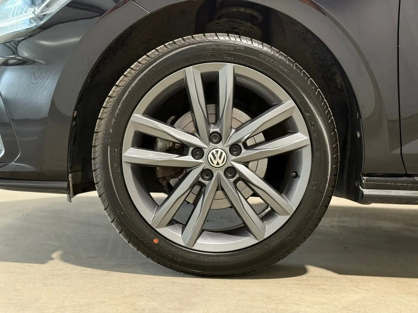Volkswagen Polo 1.5 TSI R-line 2020 DSG PANO LED NAVI CLIMA Zwart - 2